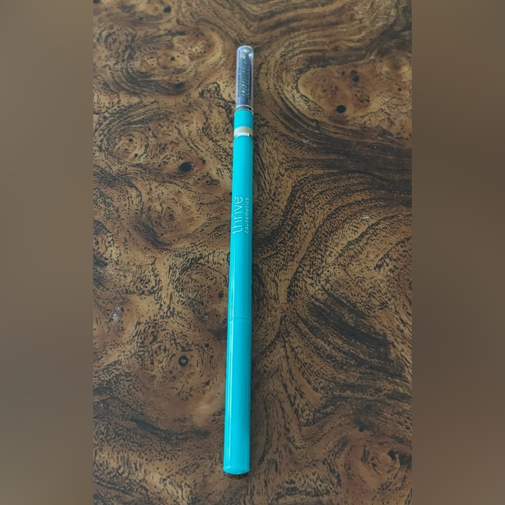 Thrive Cosmetics Eyebrow Pencil